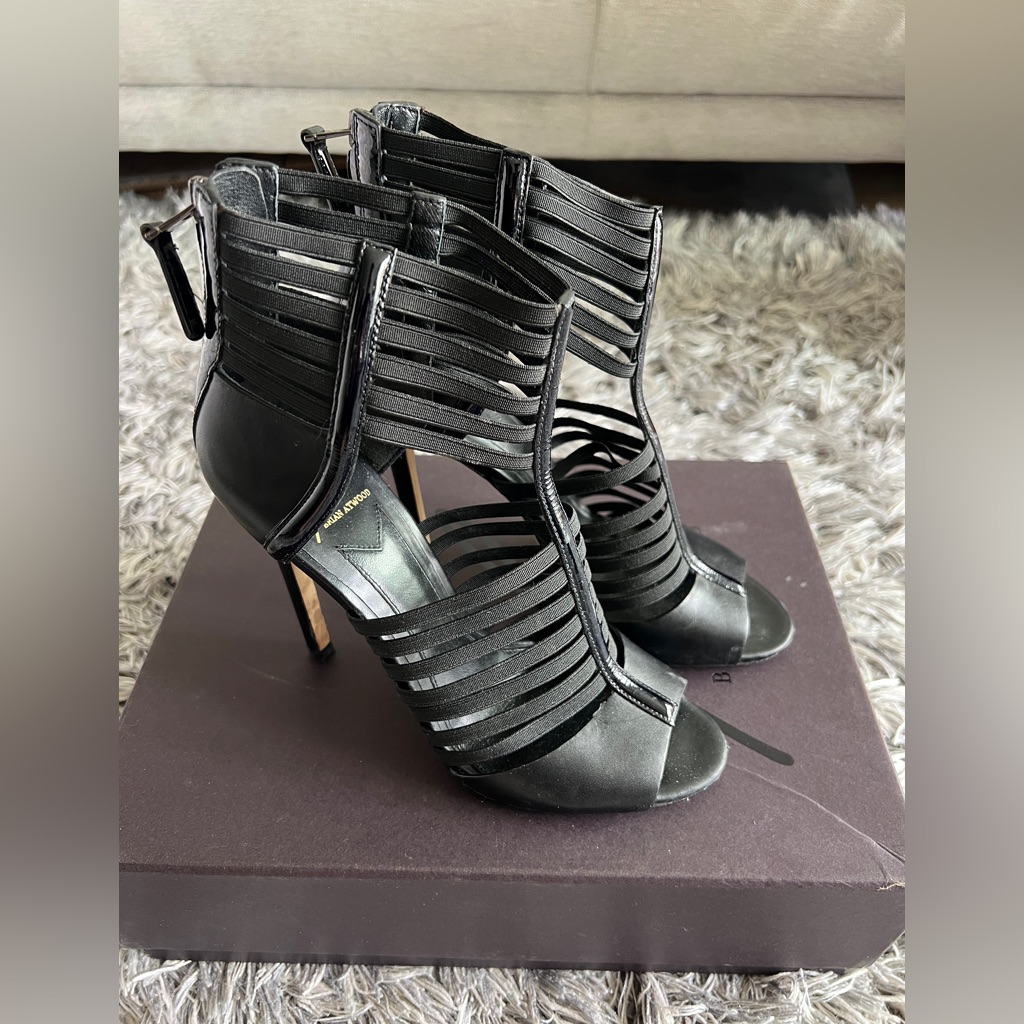 B Brian Atwood Langden Caged Gladiator Black Heels Sz 7